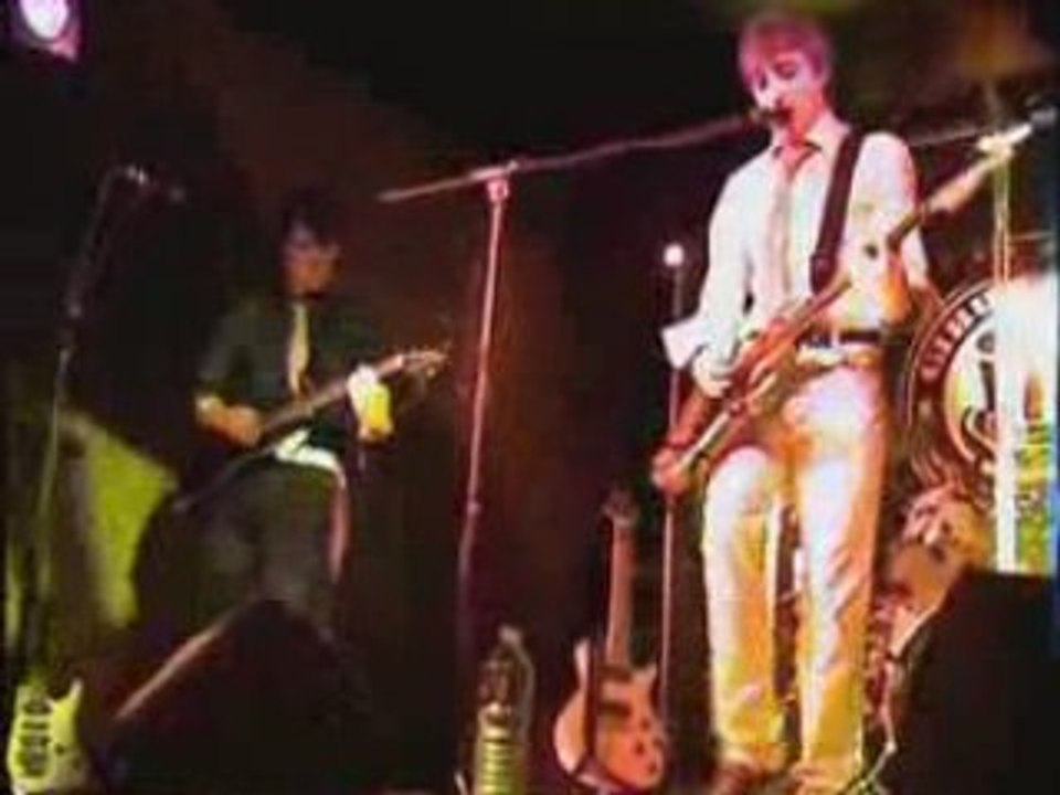 Sacha Live at le gibus 06 Les yeux fermés