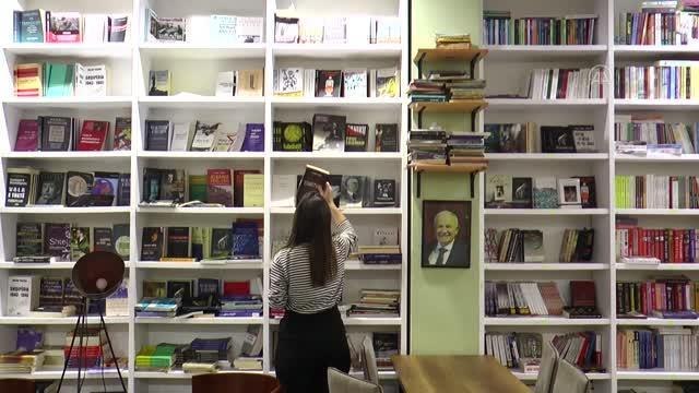 İzmir'de eğitim alan Arnavutluk vatandaşı ülkesinde Türkiye-Arnavutluk ilişkileri için çalışıyor