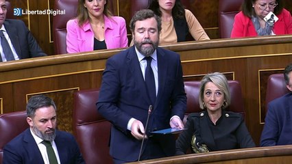 Iván Espinosa: "Aquí solo se enriquecen sus amigos"