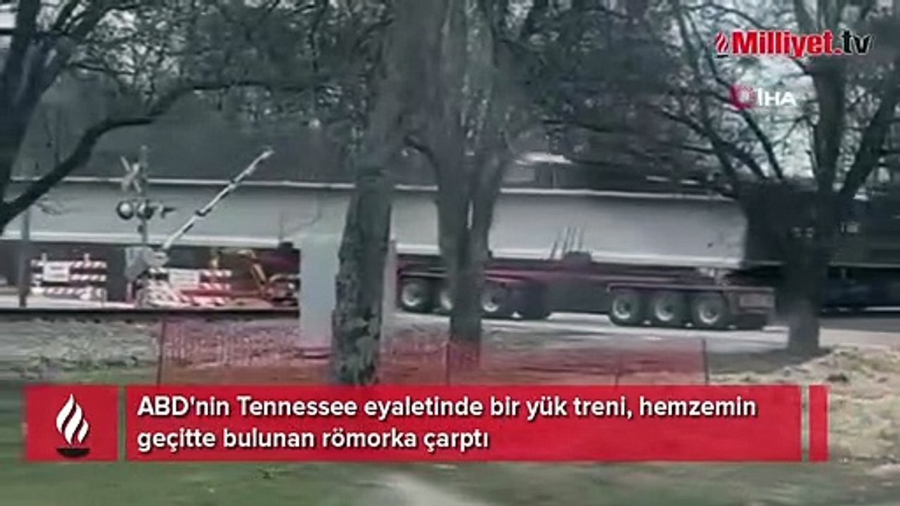 ABD'de yük treni, hemzemin geçitteki römorku biçti