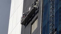 Şişli'de kule inşaatındaki asansörde mahsur kalan 2 işçi kurtarıldı