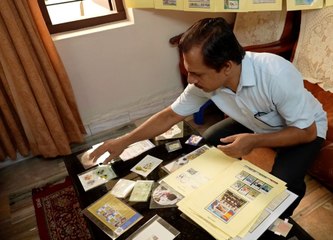 شاهد.. مجموعةٌ طوابع بريدية تتجاوز الـ 1000 تروي تاريخ المونديال