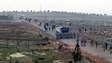 Download Video: Şanlıurfa’da, asker ve zırhlı araç eşliğinde ağlatan kentsel dönüşüm yıkımı