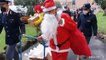La polizia porta i doni ai bambini dell'ospedale San Camillo