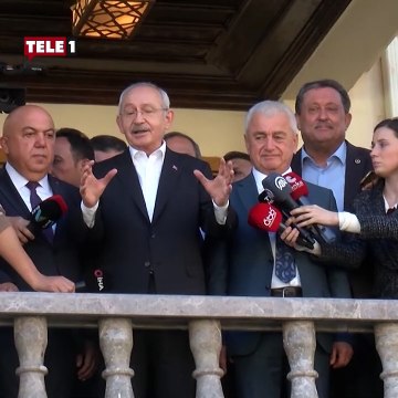 Yurttaşlar çağırdı Kılıçdaroğlu balkon konuşması yaptı! Onu emekli etmeye söz verdim