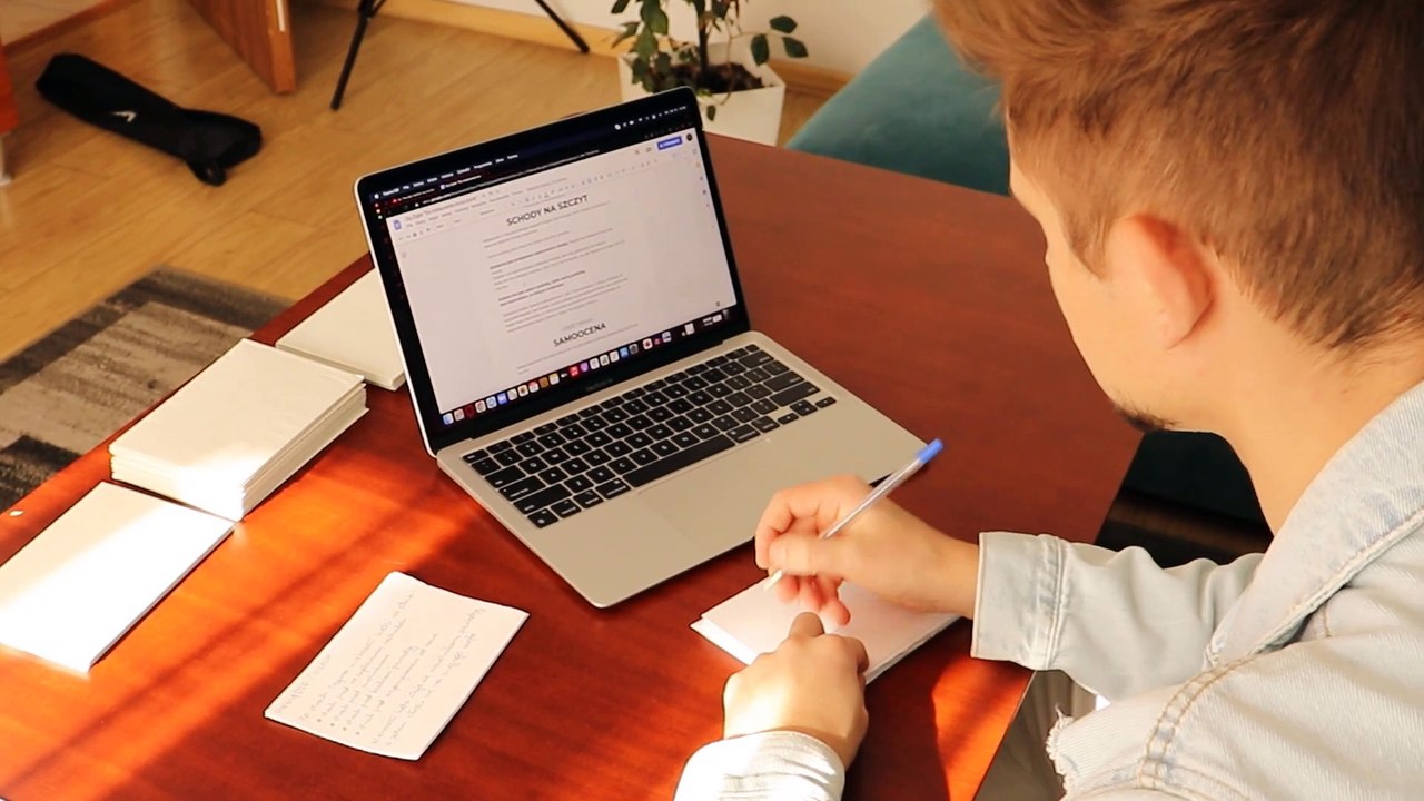 KURS - Jak robić genialne notatki z książek i kursów?