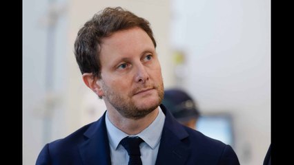 Clément Beaune a raison : banalisons l'homosexualité