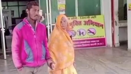 विजरावगड़ :आधार कार्ड बनवाने वृद्ध महिला और पति लगा रहे दफ्तरों के चक्कर