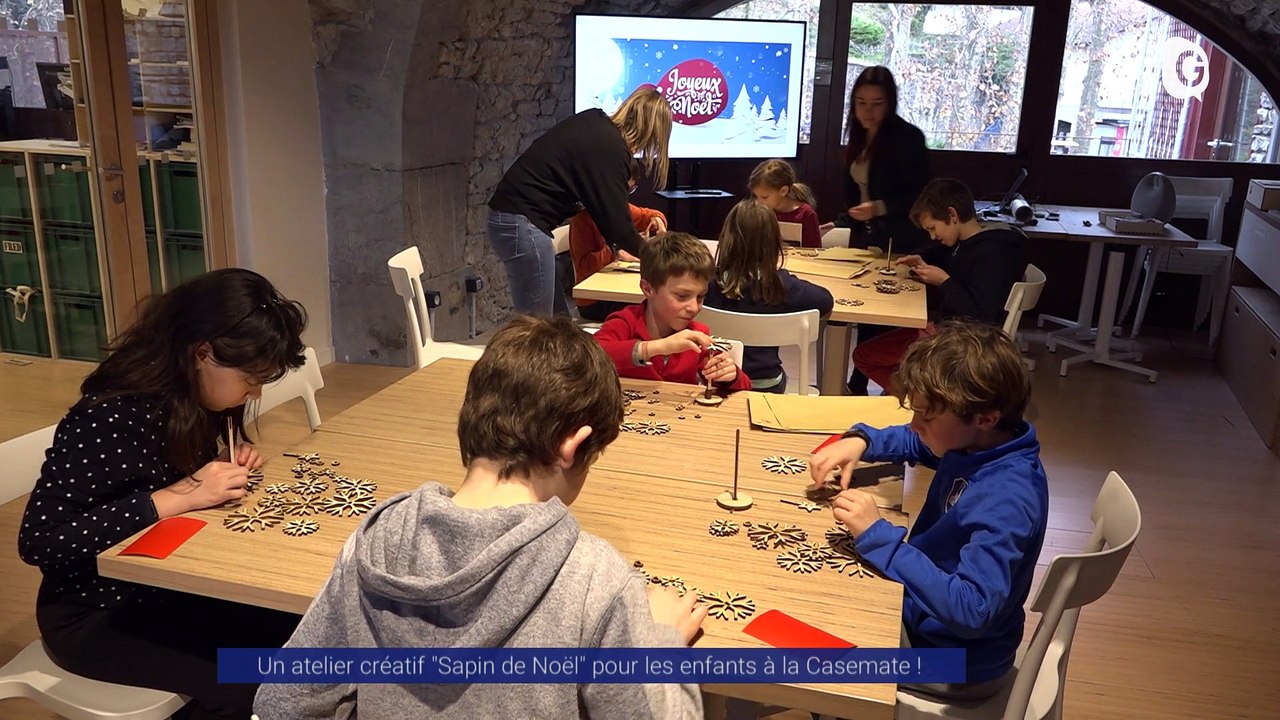 Reportage - Un atelier créatif "Sapin de Noël" pour les enfants à la Casemate !