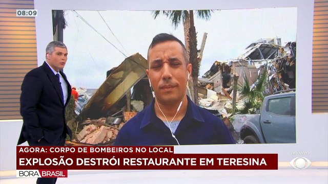 Explosão destrói restaurante em Teresina 21/12/2022 12:30:21