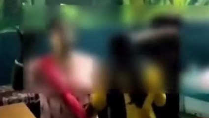 রাজগঞ্জঃ মধুচক্র বসানোর অভিযোগে আটক তিন