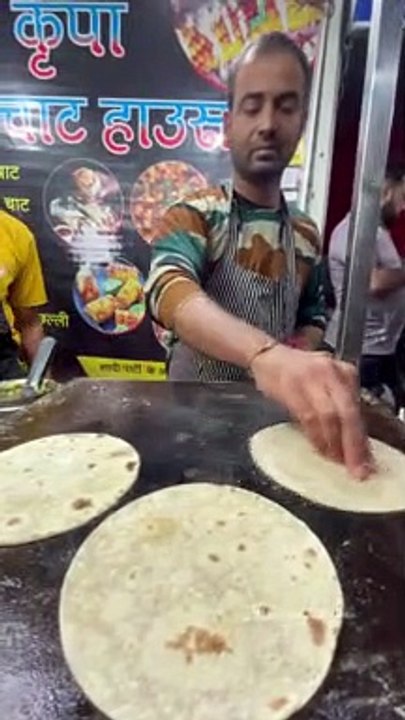 x2mate.com-The Art Of Making Special _ Shahi Roll _ �� _ #creatingforindia #shorts #streetfood-(1080p)