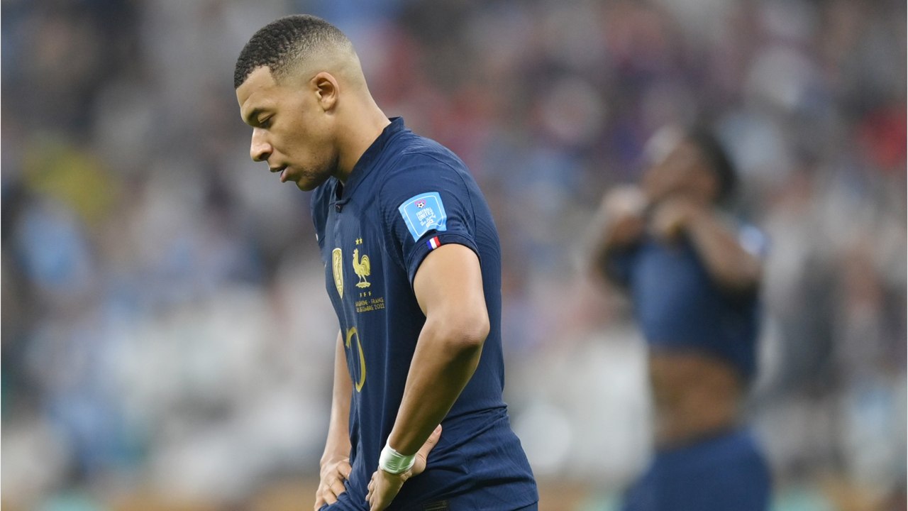 GALA VIDEO - Kylian Mbappé moqué par un célèbre chanteur : “C’est pour ça que tu ne gagnes pas !”