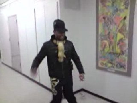 Logobi Gwada trés fort.