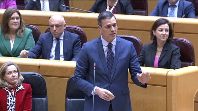Sánchez dice que el mayor hito del PP es lograr enmudecer el Parlamento y Feijóo le exige elecciones anticipadas