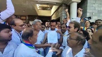 सम्मेद शिखर को पर्यटन स्थल घोषित करने का विरोध