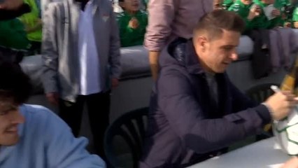 El Betis celebra una jornada de convivencia navideña en la Ciudad Deportiva Luis del Sol