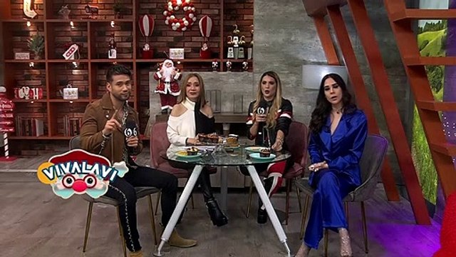 Jóvenes ayudan a señor a vender hot dog tras quedarse dormido