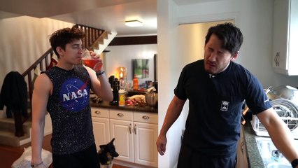 2 Grown Men Attempt the Presidential Fitness Test (48)