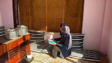 L'interdiction d'étudier à l'université désole les afghanes