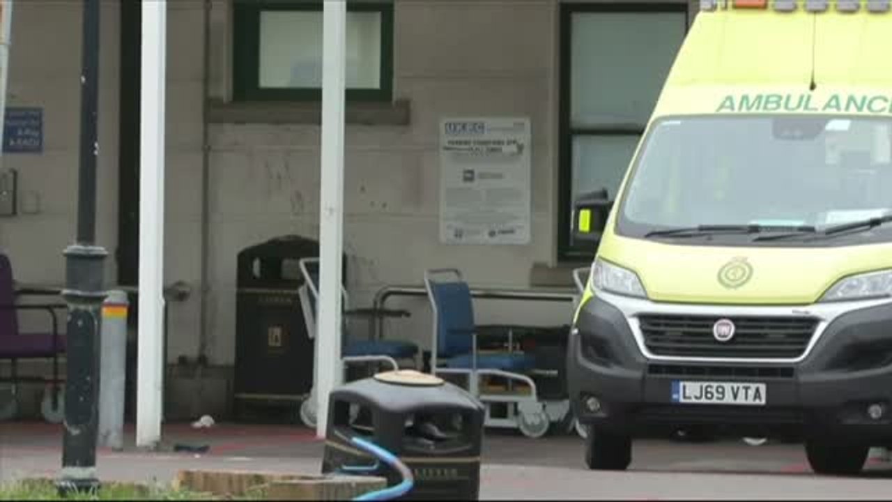 Los militares ayudan a conducir las ambulancias por las huelgas de Reino Unido