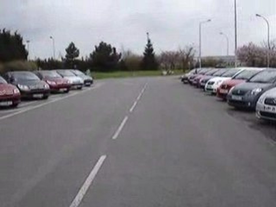Traversée du parking C2C4FrenchClub.com !! 40 C2 et C4