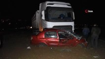 Hatay'da otomobille kamyon çarpıştı: 2 ölü