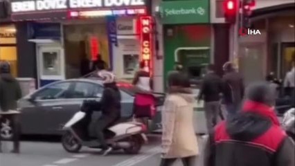 Şişli'de kağıt toplayıcıları vatandaşa kürek ve sopalarla böyle saldırdı