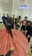 PHẠM THOẠI XUẤT HIỆN QUÉT SẠCH THẢM ĐỎ