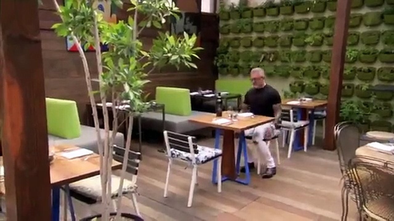 Long Island Medium - Se12 - Ep01 - A Year of Separation HD Watch HD Deutsch