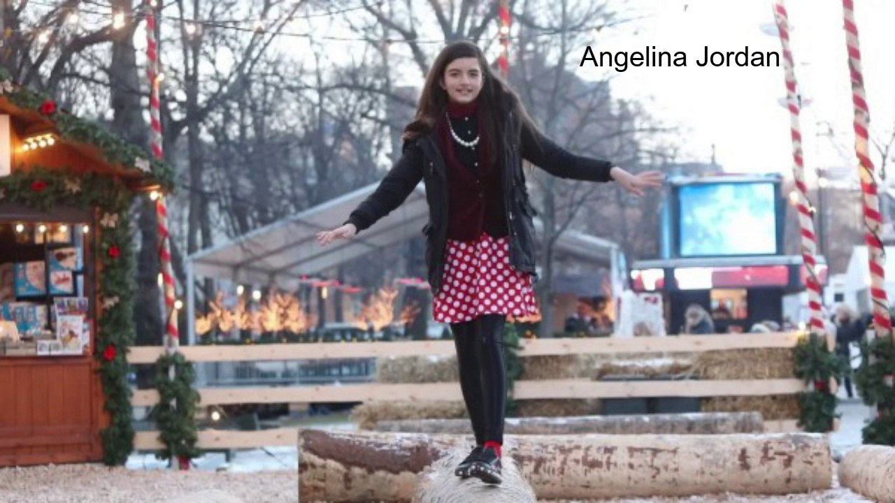 Angelina Jordan - White Crhistmas