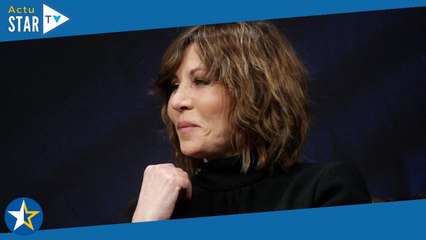 “Avoir un enfant reste une contrainte" : sa maternité tardive, son fils Louis… Mathilde Seigner à cœ