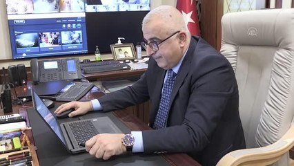 Emniyet Müdürü Kaloğlu, AA'nın "Yılın Fotoğrafları" oylamasına katıldı