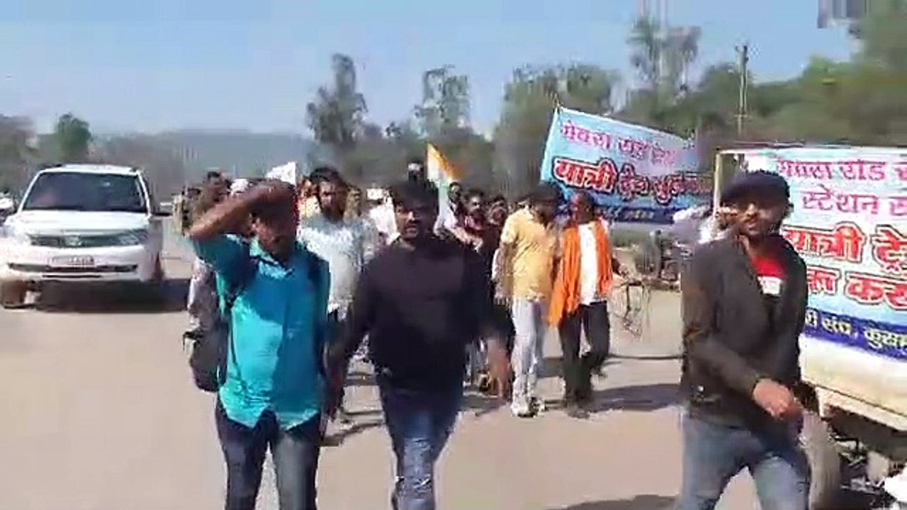 बंद यात्री ट्रेनों को चालू कराने की मांग गेवरा...