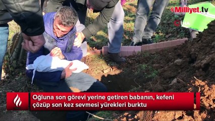 Yürek yakan görüntü: 8 aylık oğlunun kefenini çözüp son kez sevdi