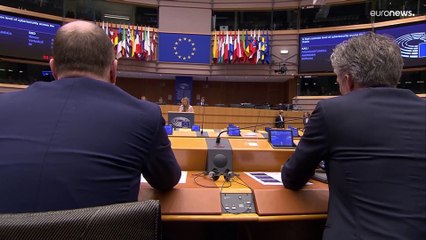 Defesa de Eva Kaili pede pulseira eletrónica