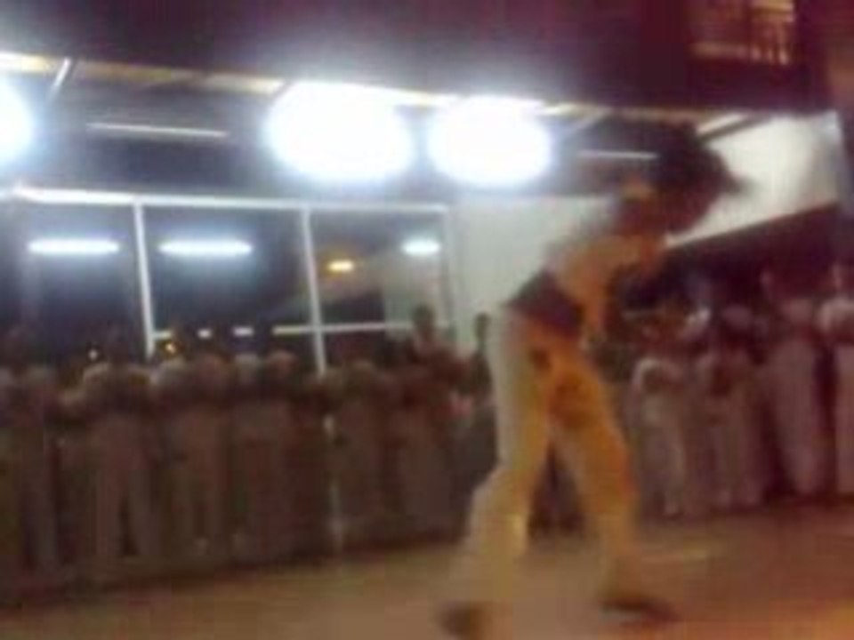 Capoeira Senzala - Fontainebleau 2008 - IUT Couperin - Solos
