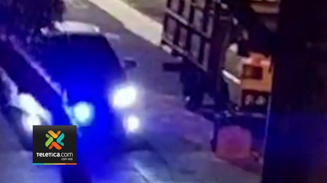 tn7-oij-investiga-a-sospechoso-que-simula-manejar-carro-del-oij-221222