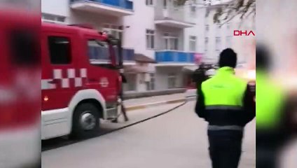 Park halindeki otomobil aniden alev aldı!