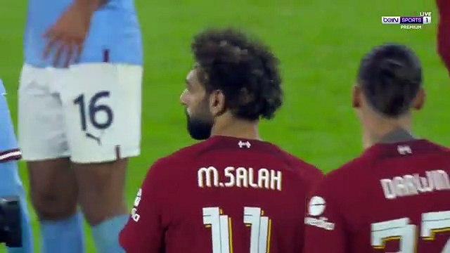 لقطة محمد صلاح ورياض محرز بعد مباراة ليفربول ومانشستر سيتي