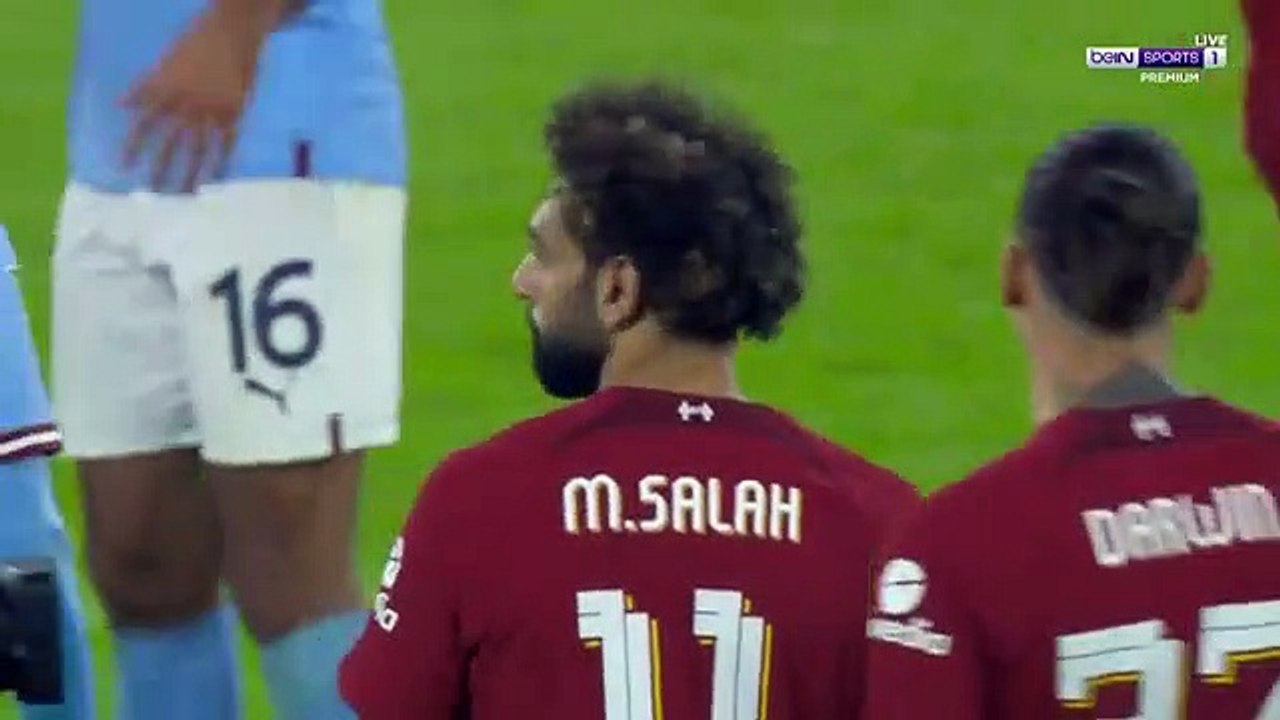 لقطة محمد صلاح ورياض محرز بعد مباراة ليفربول ومانشستر سيتي