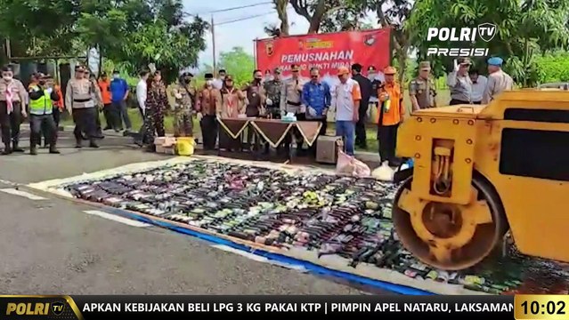 PRESISI Update 10 .00 WIB Jelang Nataru dan Operasi Lilin Lodaya 2022, Polres Banjar Polda Jabar Berhasil Amankan dan Musnahkan Ribuan Botol Miras