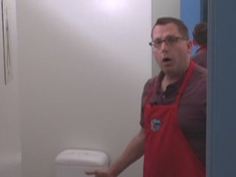 HET Dual Flush Water-Saving Caroma Australian Toilet