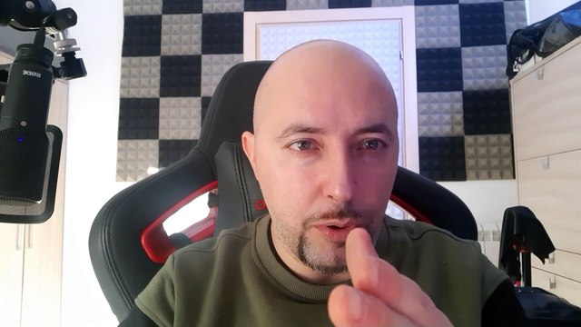 GF Vip, Edoardo Tavassi e Micol Incorvaia, si ripete la scena dell'armadio nella notte