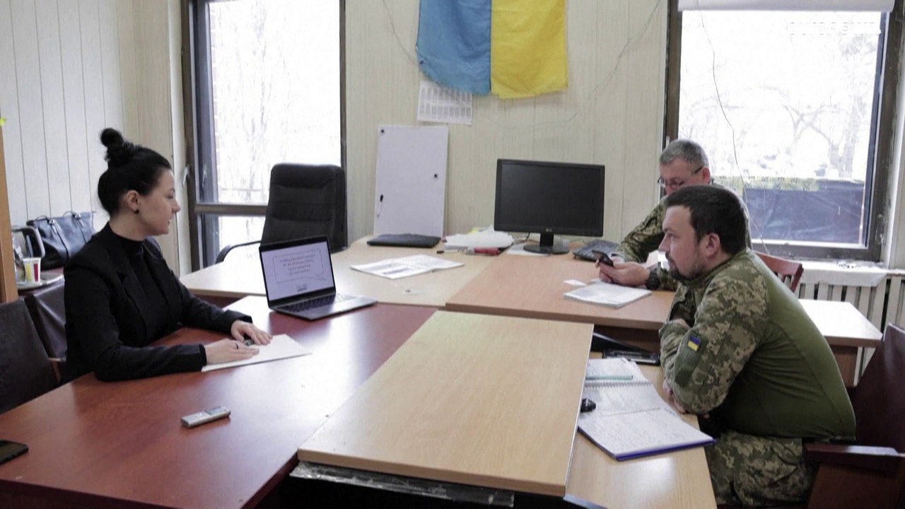 Englisch für ukrainische Soldaten: Lehrerin berichtet von der Front