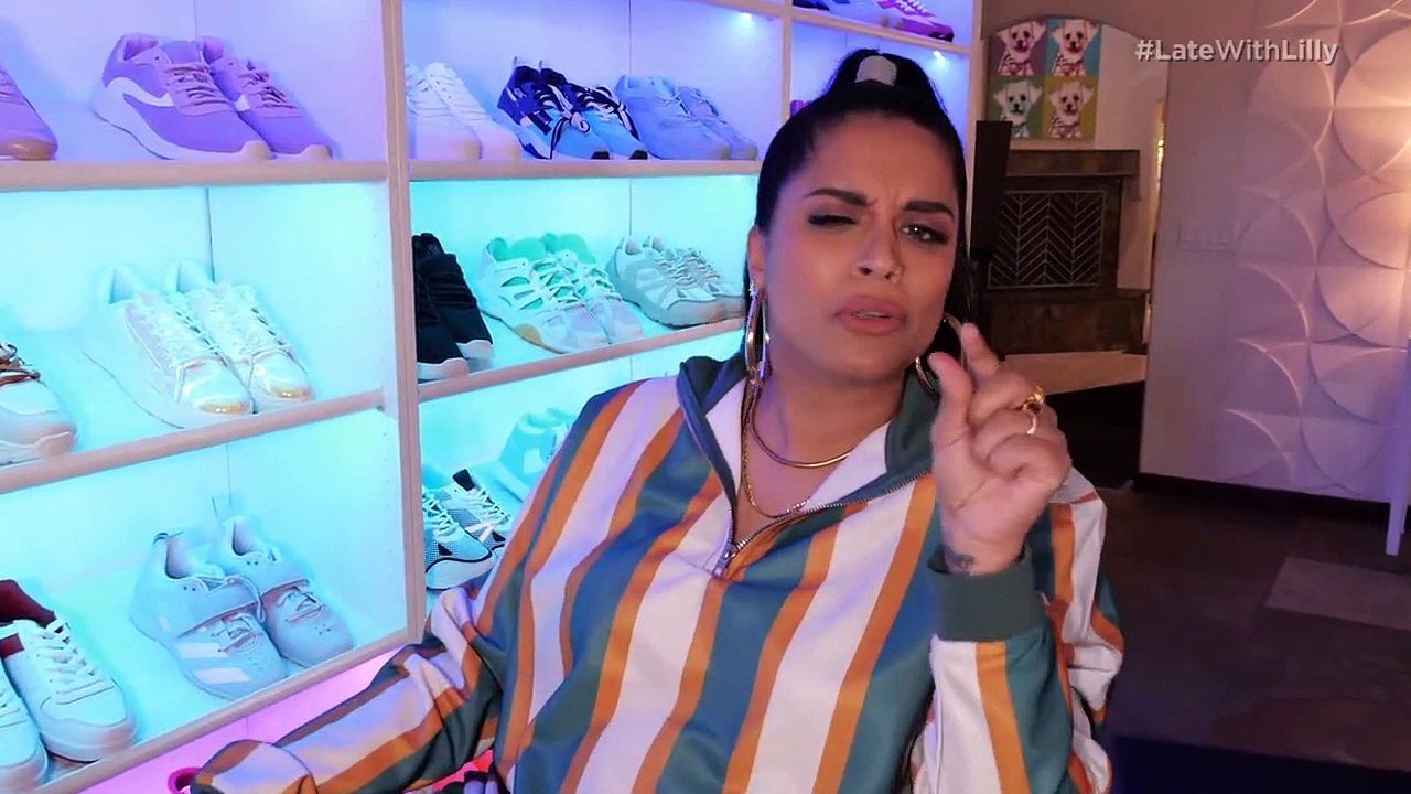 A Little Late with Lilly Singh - Se2 - Ep35 - Zach King HD Watch HD Deutsch