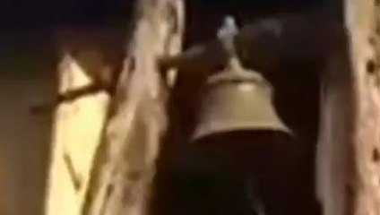 হাতি মোকাবিলায় অভিনব পন্থা!লাগানো হলো ২০কেজির ঘন্টা!কোথায়?