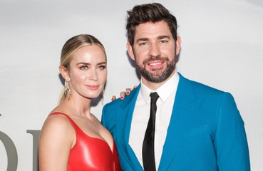 John Krasinski dice que Emily Blunt "lo empuja a ser mejor cada día"