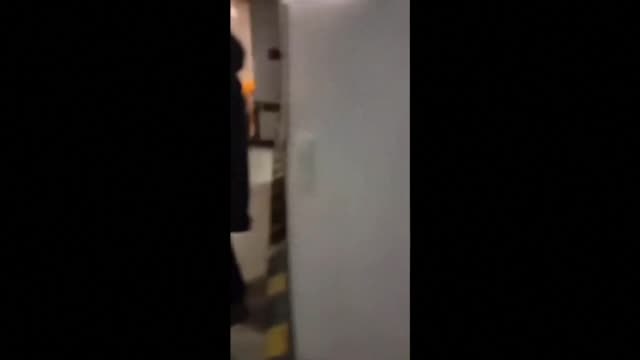 Las bolsas de cadáveres se acumulan en funerarias chinas