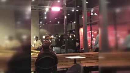 Sözlü tartışma kavgaya döndü, yumruklar havada uçuştu